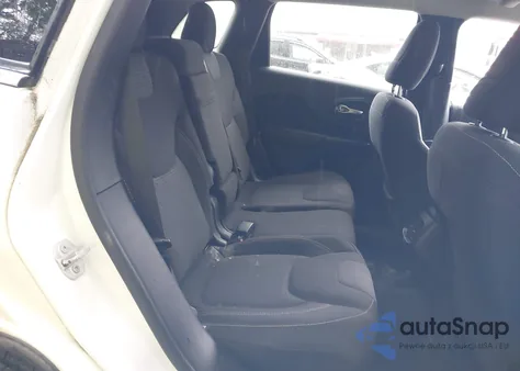 2016 Jeep Cherokee Latitude from USA, damaged, VIN 1C4PJMCB4GW117832